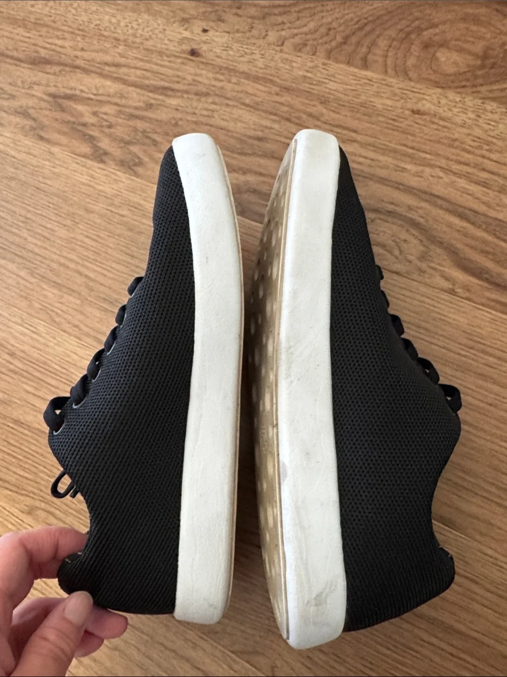 Atoms Model 000 in black/white, size 7.5W